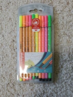 Assorted Neon Fineliner Pen Set - Multi-Color